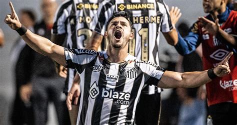 Série B: Santos vence Mirassol com um a menos e volta à liderança